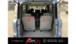 Toyota Sienta 2015 full