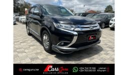 
Mitsubishi Outlander 2015 full									