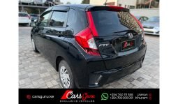 
Honda Fit 2015 full									