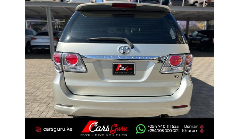 Toyota Fortuner 2015