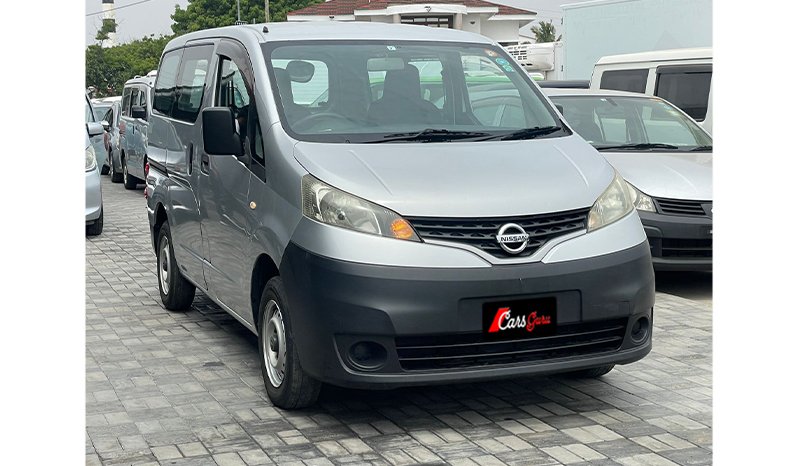 Nissan NV200 2015