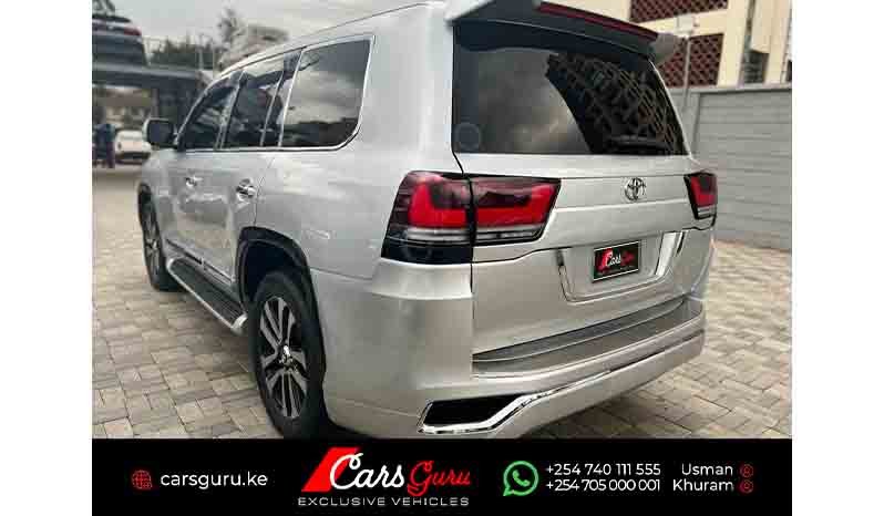 Toyota Land Cruiser V8 2014