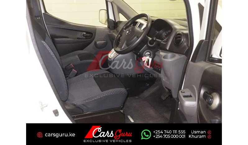 Nissan NV200 2015