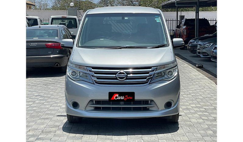 NISSAN SERENA 2015