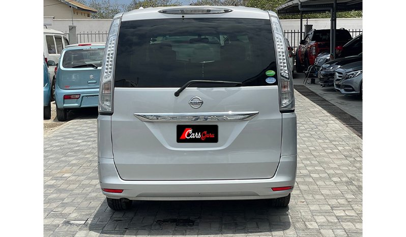NISSAN SERENA 2015