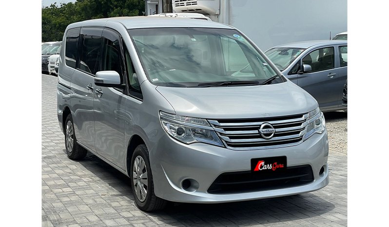 NISSAN SERENA 2015
