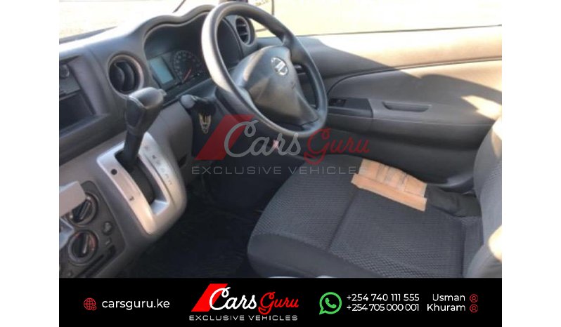 TOYOTA CARAVAN VAN 2015