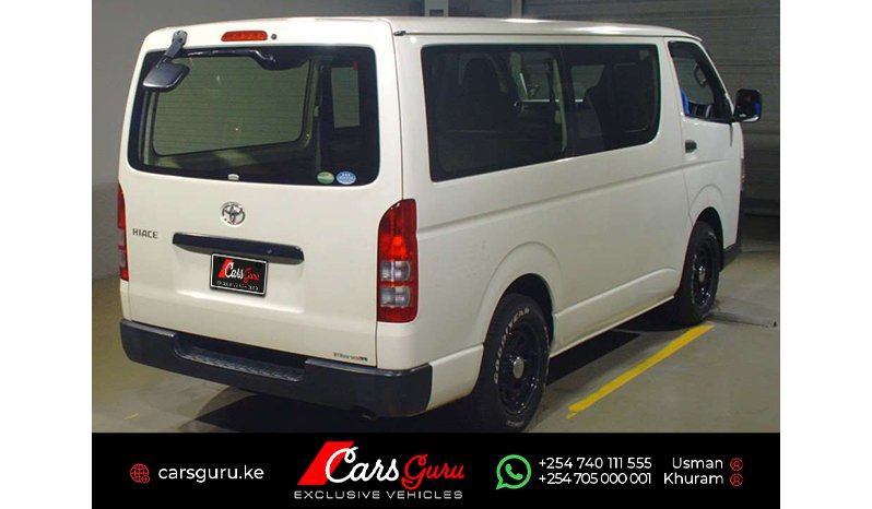 TOYOTA HIACE VAN 2015