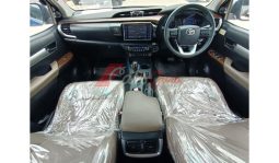 
Toyota Hilux D Cabin 2016: full									
