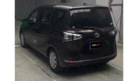 Toyota Sienta 2019
