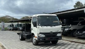 Hino Dutro 2017