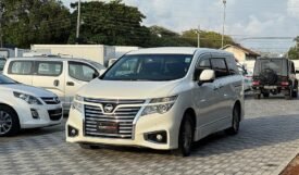 Nissan Elgrand 2018