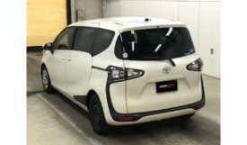 Toyota Sienta 2018