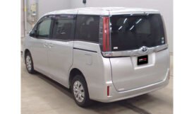 Toyota Noah 2018