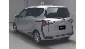 Toyota Sienta 2019