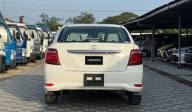 Toyota Corolla Axio 2018