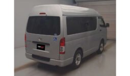 
Toyota Regius Van 2018 full									