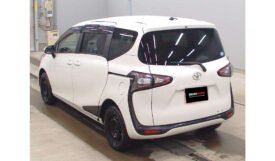 Toyota Sienta 2018