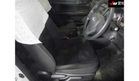 Toyota Corolla Axio 2018