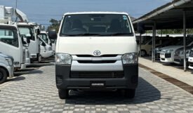 Toyota Hiace 2018