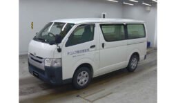 
Toyota Hiace 2018 full									