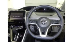 Nissan Serena 2018 full