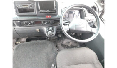 Mitsubishi Rosa 2020