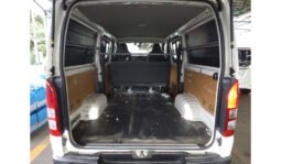 
Toyota Hiace 2018 full									
