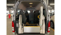 
Toyota Regius 2018 full									