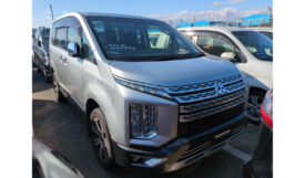 Mitsubishi Delica 2019