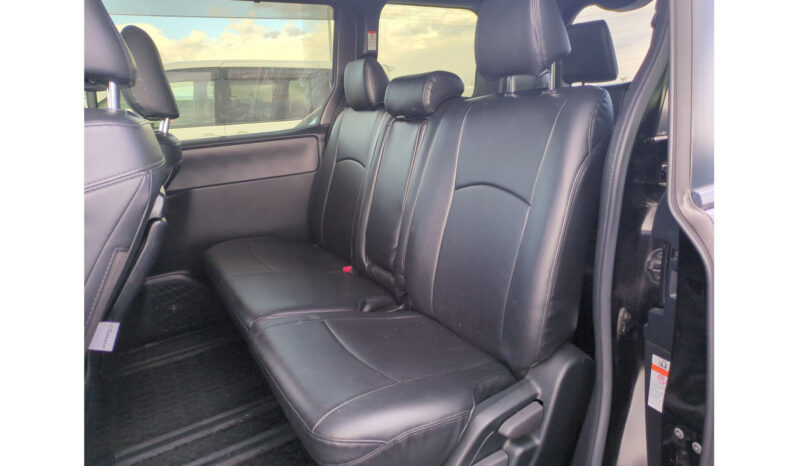 
Toyota Voxy 2019 full									